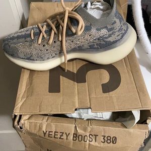 Yeezy boost 380
